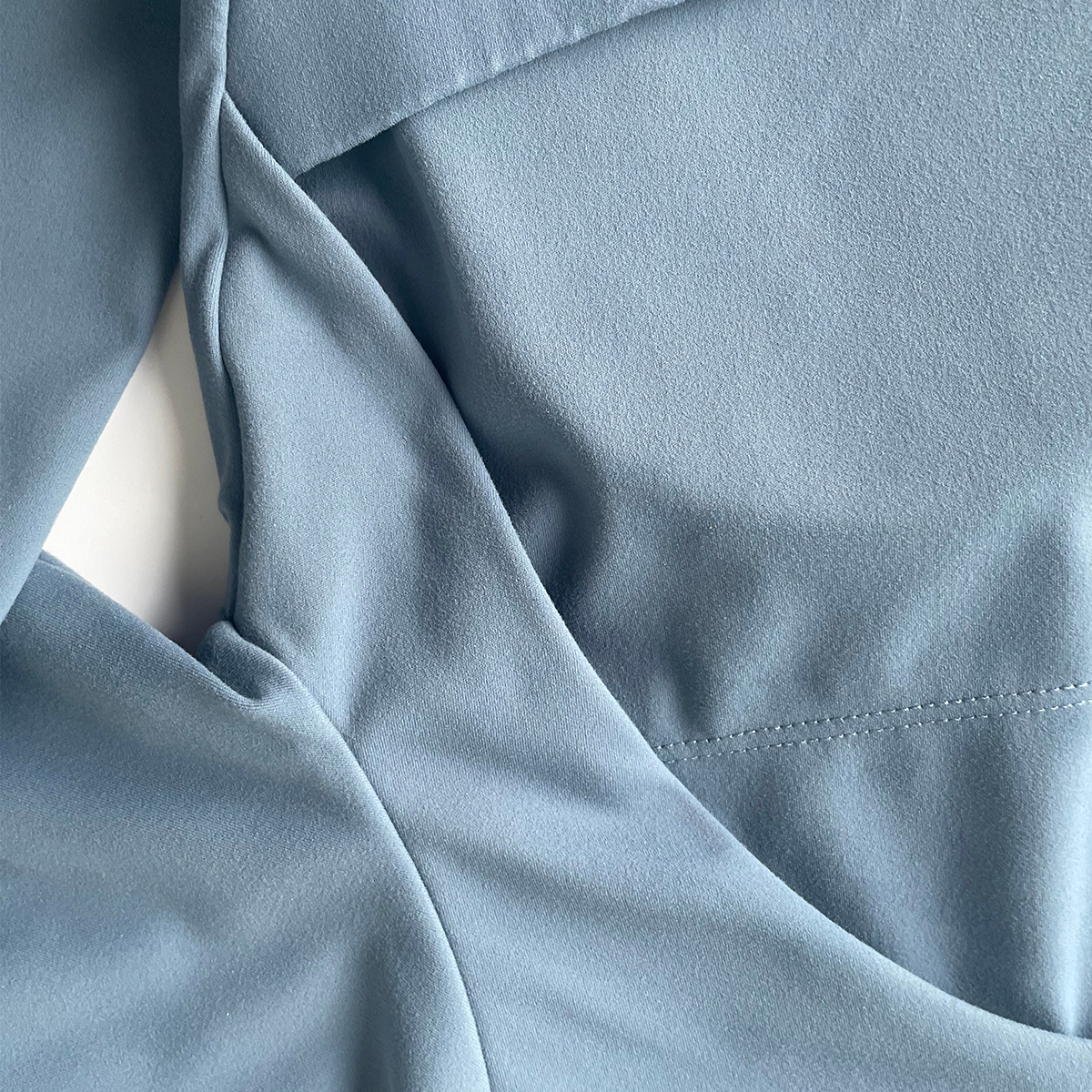 Women's long-sleeved yoga top  - Yoga & Fitness With Denise recension och pris